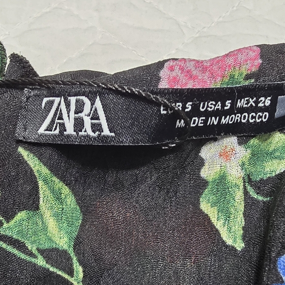 NWOT Zara Floral Print Ruffled Top Women's Size Small - Picture 7 of 9